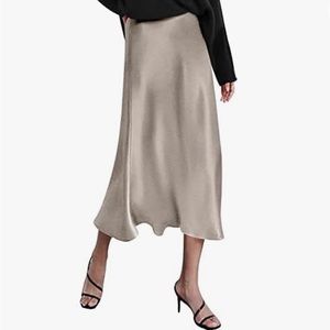 Gorgeous tan silky midi length skirt.